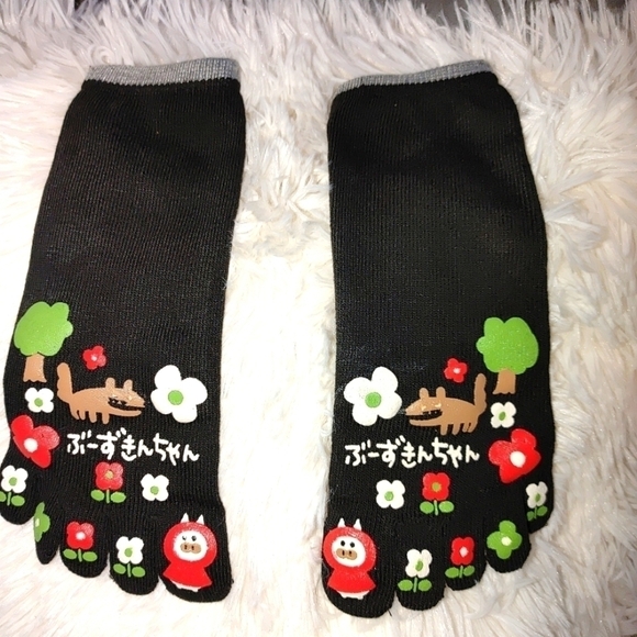 NWOT 5 toe's socks w colorful animals, trees and flowers - Picture 1 of 8